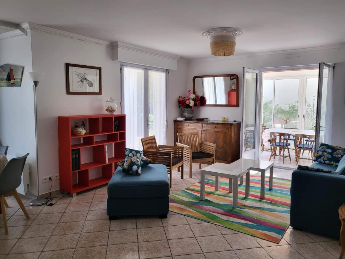 Appartement 3 Chambres 6 Pers Rez De Jardin 5Min Plage Quartier Du Phare Location Du Dimanche Au Dimanche En Juillet Et Aout 滨海拉特朗什 外观 照片