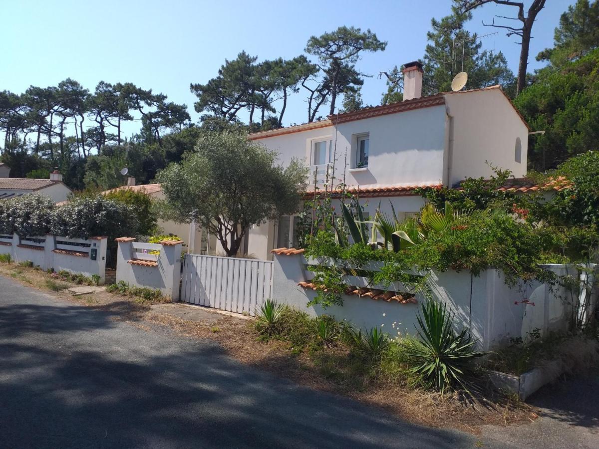 Appartement 3 Chambres 6 Pers Rez De Jardin 5Min Plage Quartier Du Phare Location Du Dimanche Au Dimanche En Juillet Et Aout 滨海拉特朗什 外观 照片
