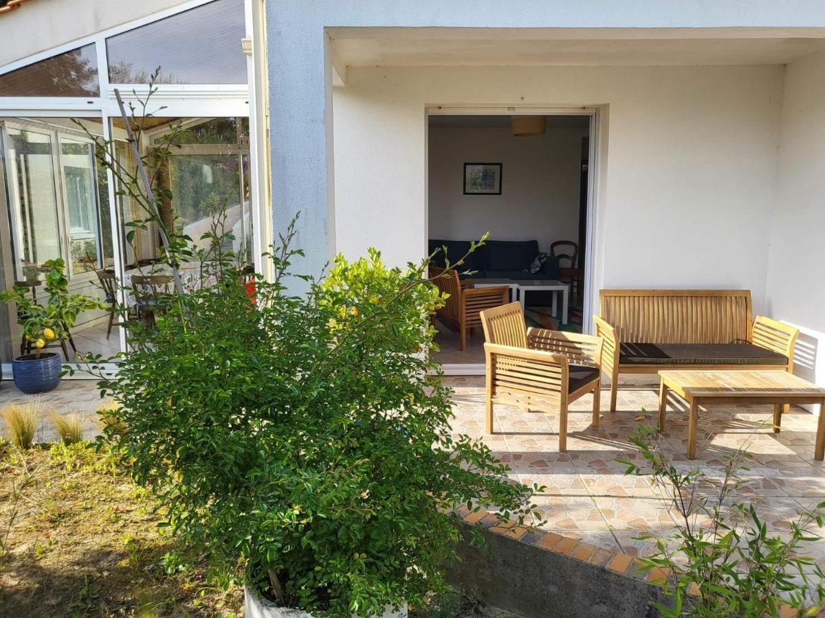 Appartement 3 Chambres 6 Pers Rez De Jardin 5Min Plage Quartier Du Phare Location Du Dimanche Au Dimanche En Juillet Et Aout 滨海拉特朗什 外观 照片
